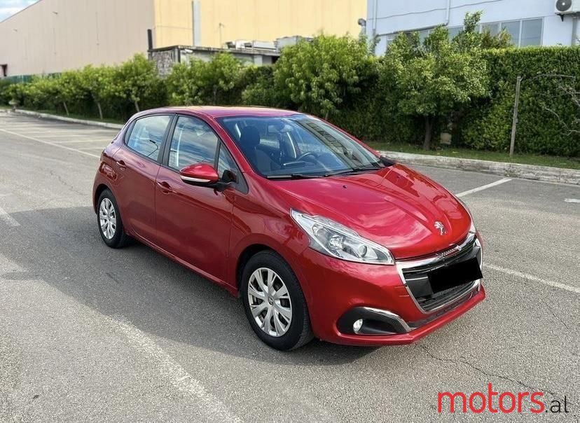 2018' Peugeot 208 photo #6