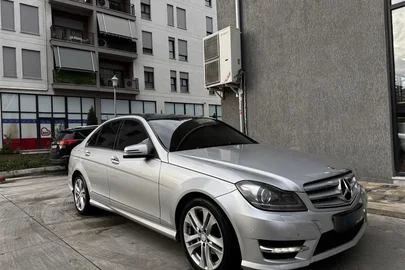 2013' Mercedes-Benz C 220