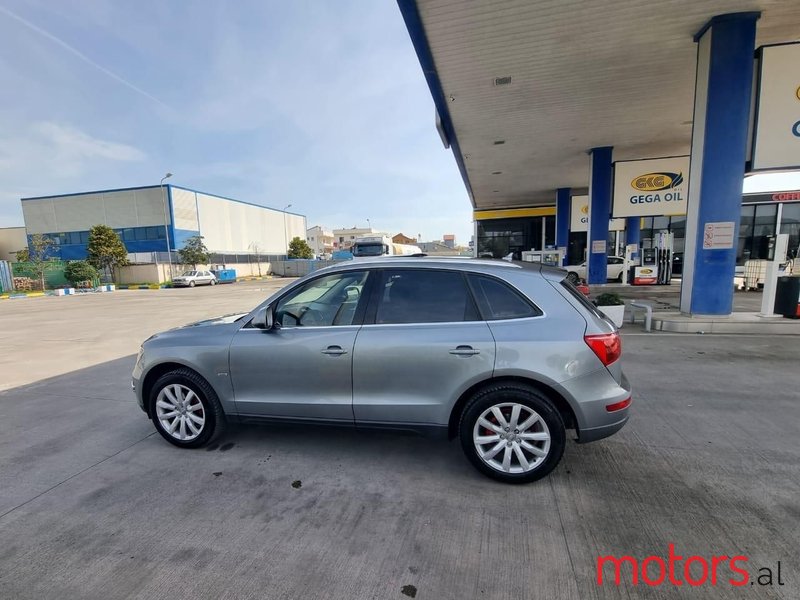 2012' Audi Q5 photo #6
