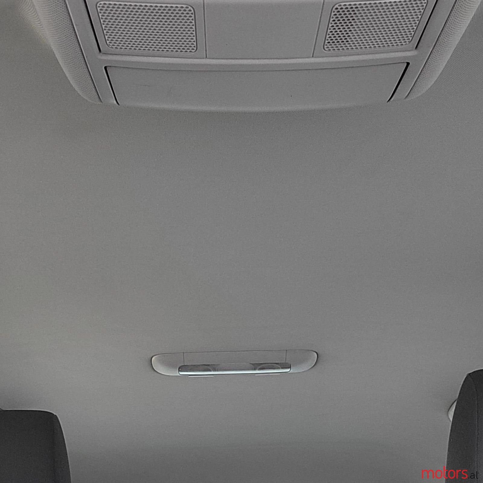 2005' Volkswagen Golf Plus photo #5