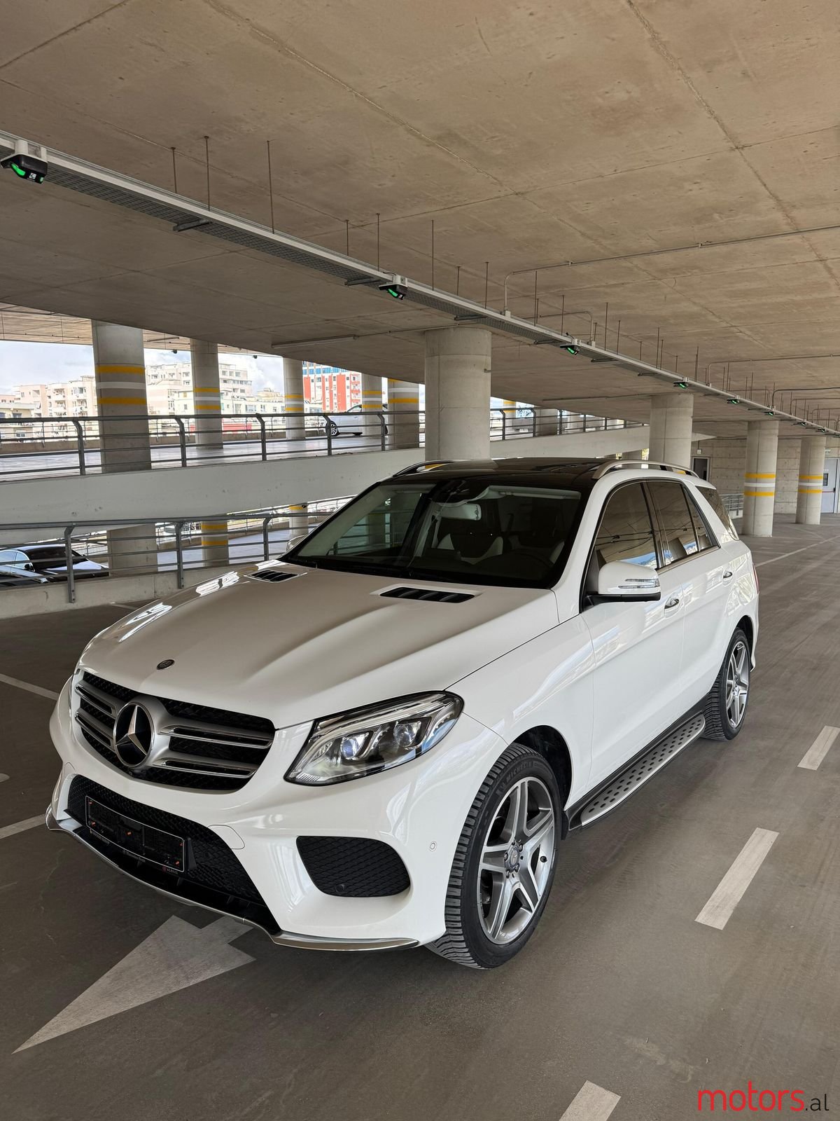 2016' Mercedes-Benz GL 350 photo #1