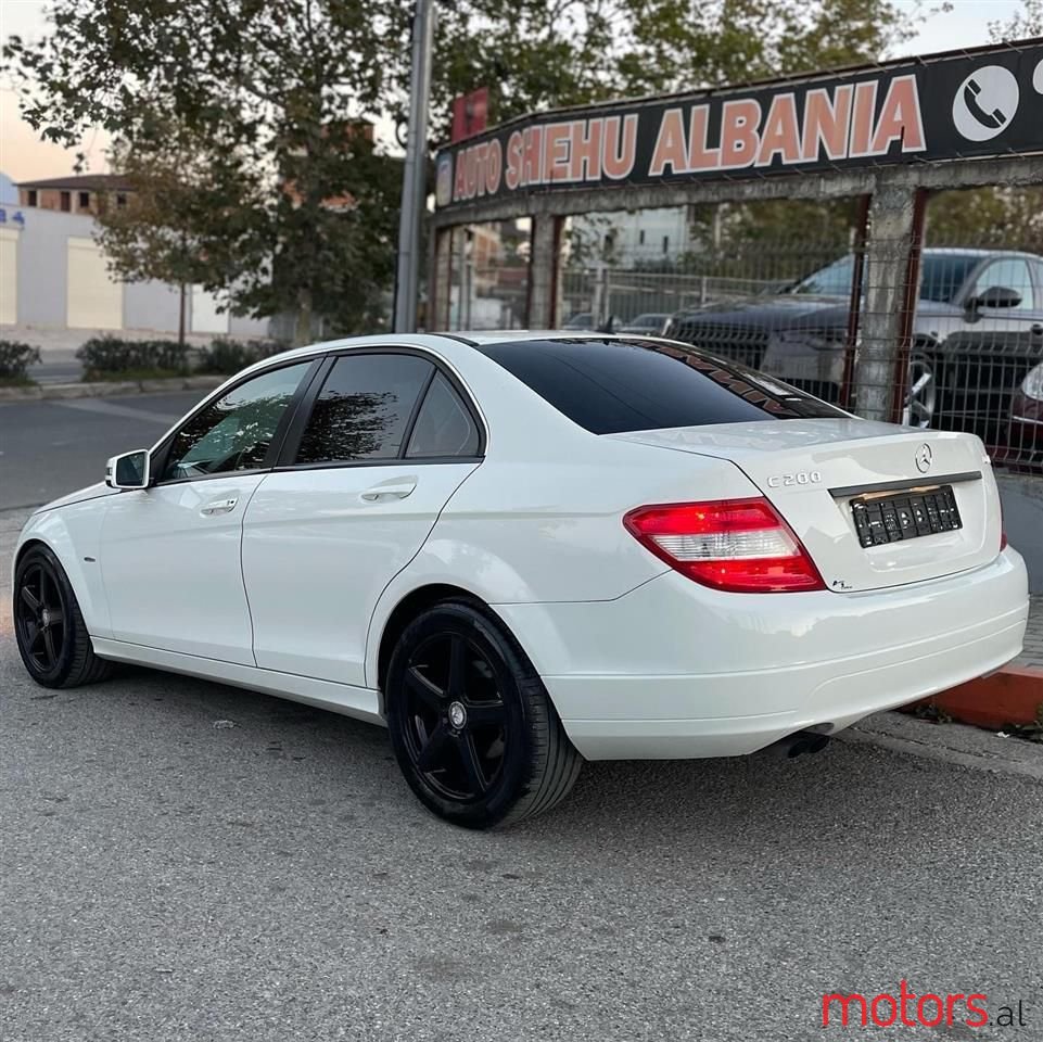 2011' Mercedes-Benz C 200 photo #6
