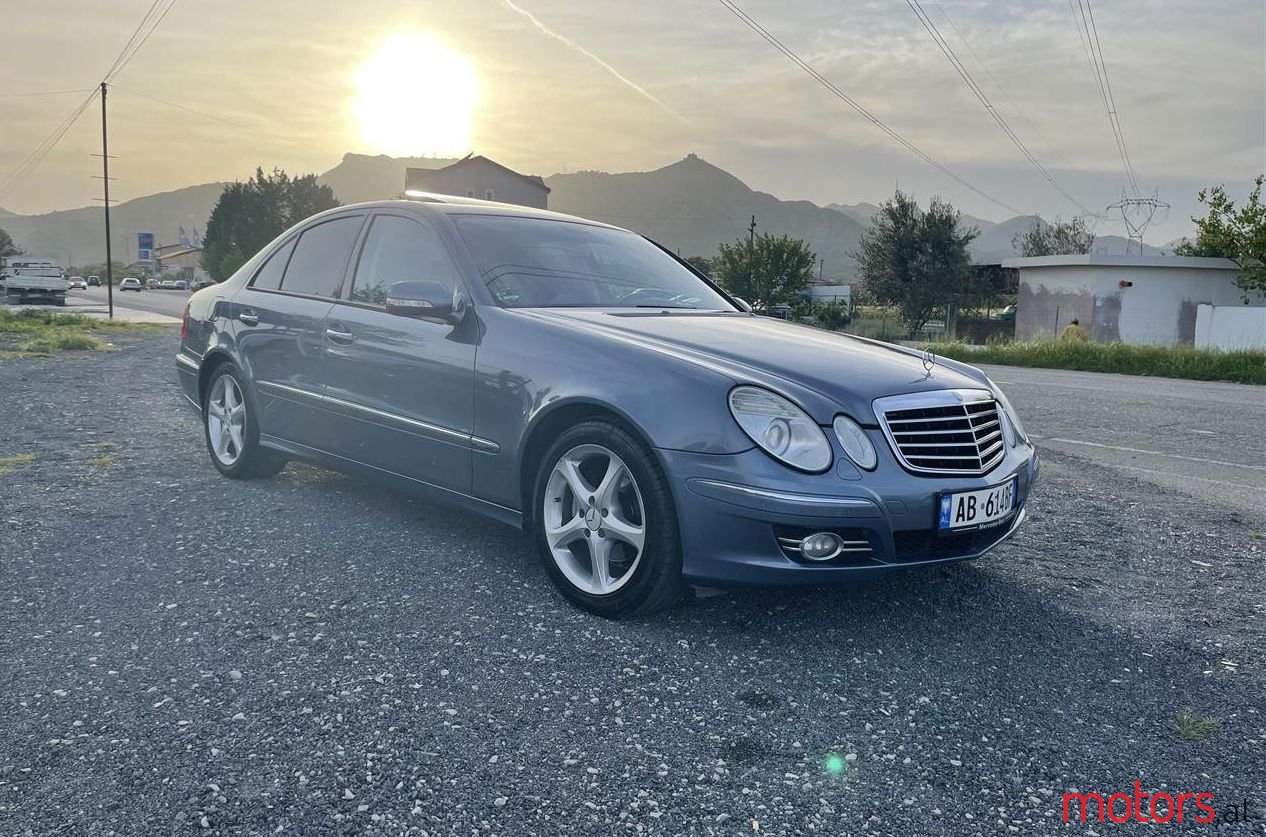 2007' Mercedes-Benz E 320 photo #1