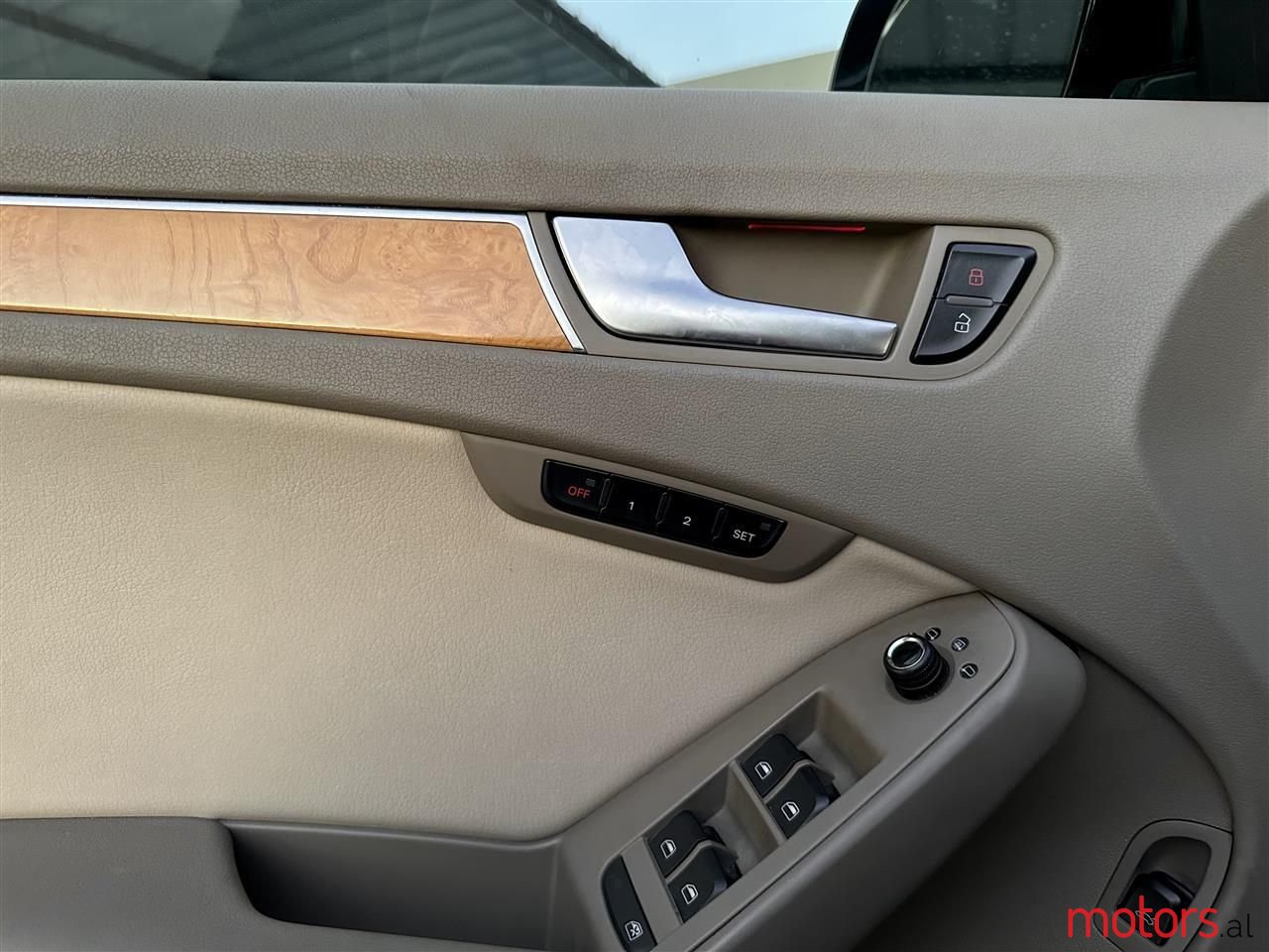 2010' Audi A4 photo #2