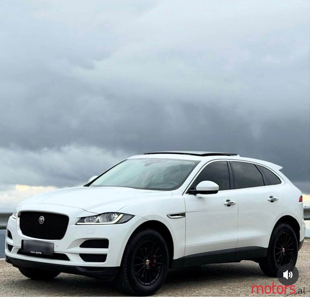 2017' Jaguar F-Pace photo #1