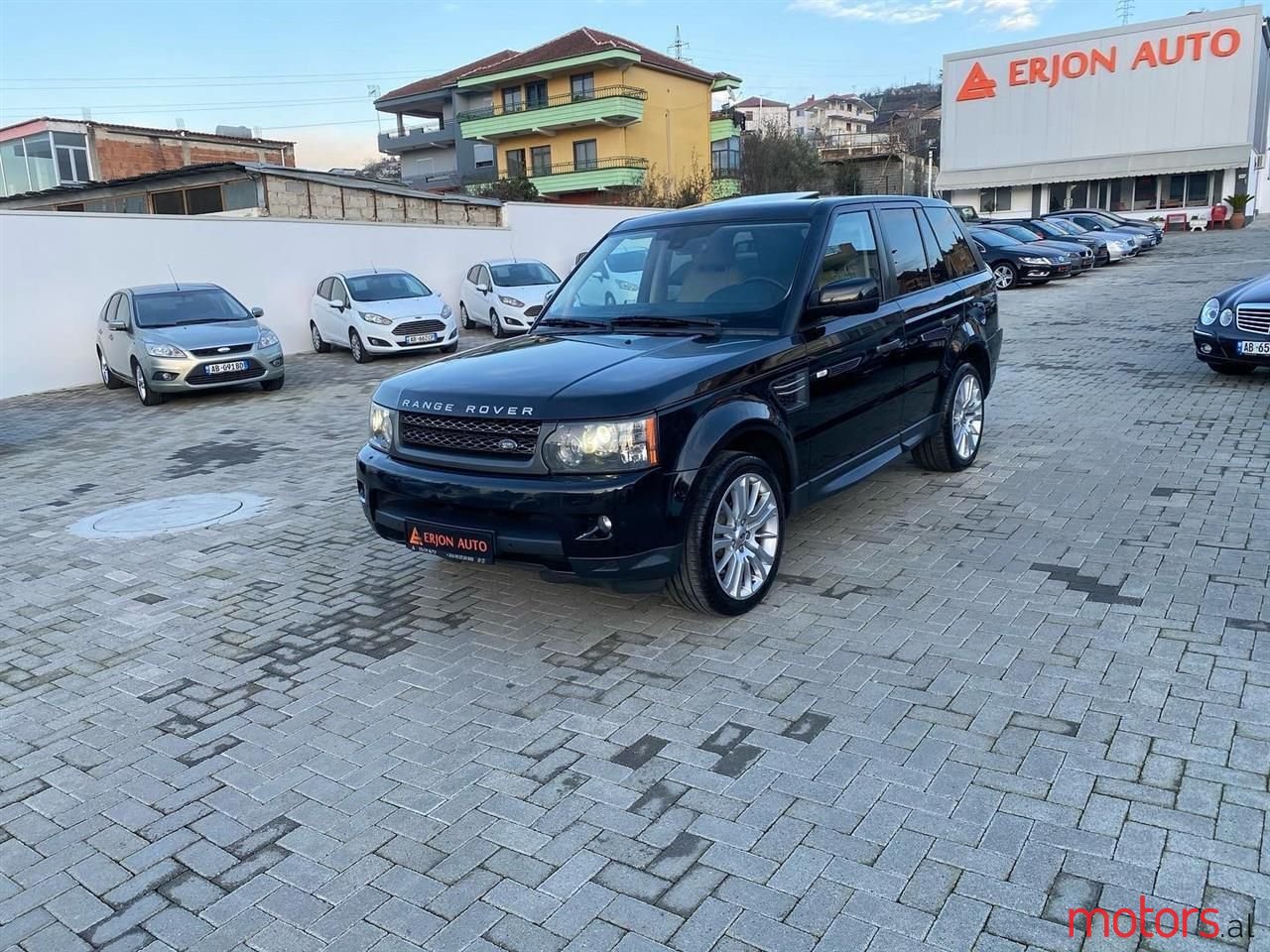 2010' Land Rover Range Rover Sport photo #1