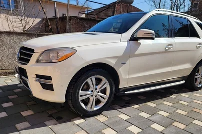 2012' Mercedes-Benz ML 350