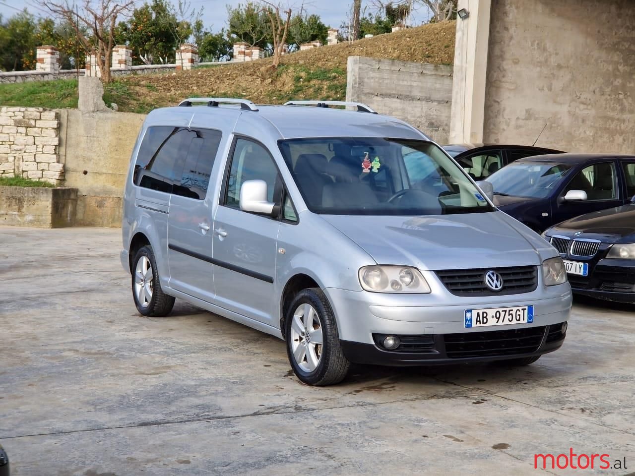 2010' Volkswagen Caddy photo #4