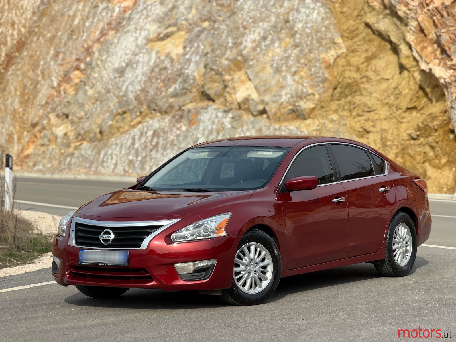 2013' Nissan Altima photo #1