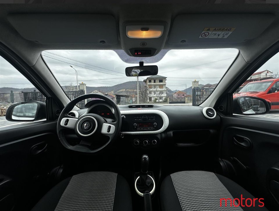 2017' Renault Twingo photo #3
