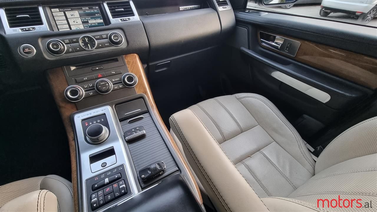 2013' Land Rover Range Rover photo #4