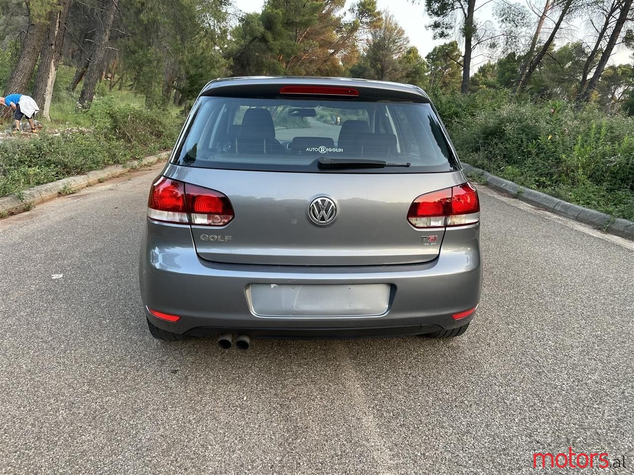 2009' Volkswagen Golf photo #6