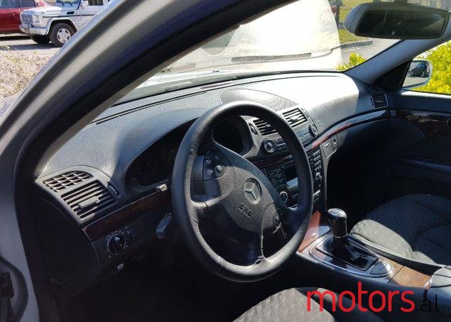 2001' Mercedes-Benz C-Class photo #1