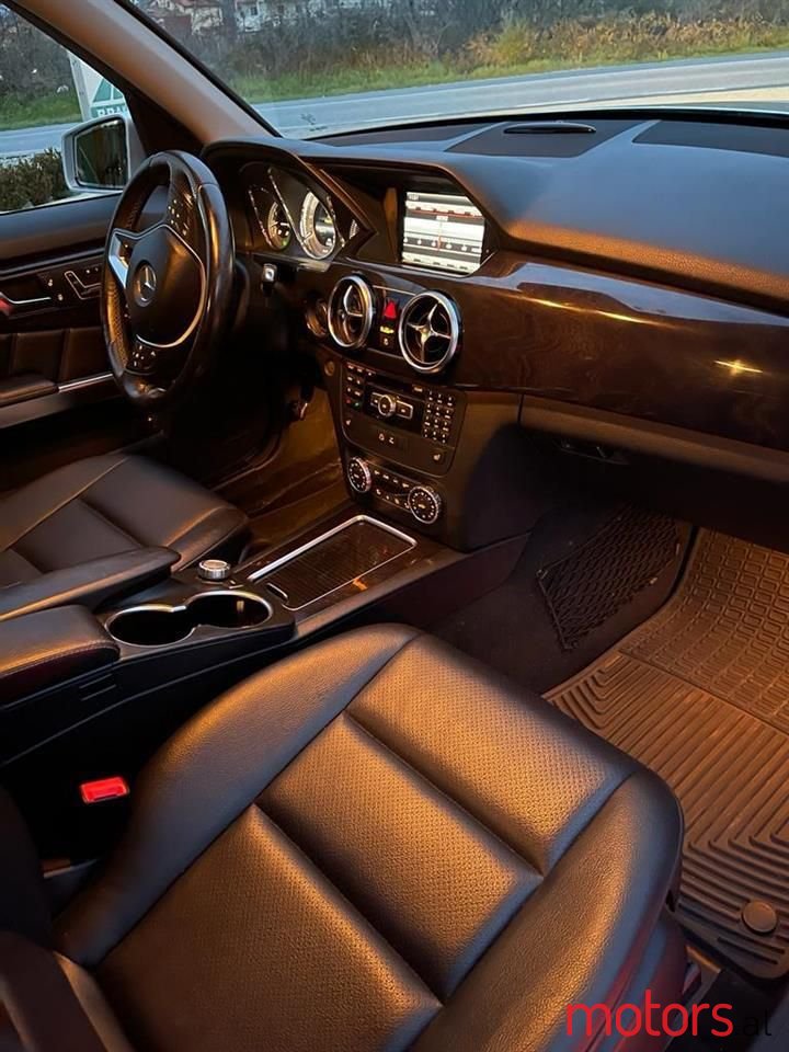 2013' Mercedes-Benz GLK 250 photo #5