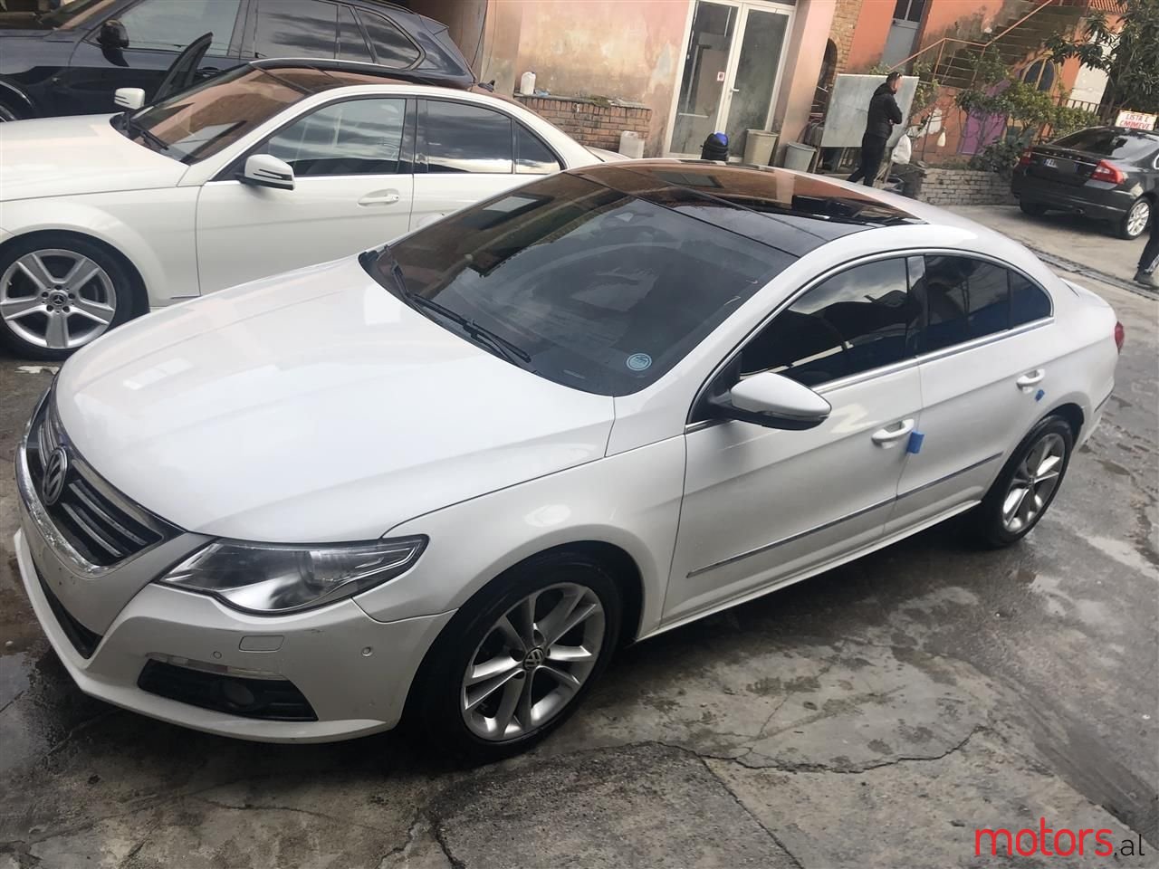 2012' Volkswagen photo #2