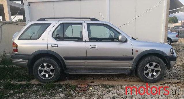 2001' Opel Frontera photo #1