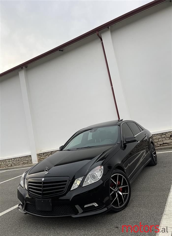 2012' Mercedes-Benz E 350 photo #6