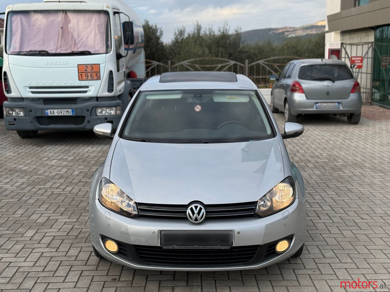 2012' Volkswagen Golf photo #4