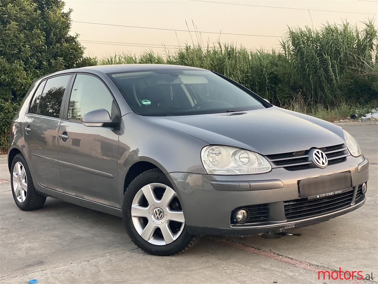 2008' Volkswagen Golf photo #1