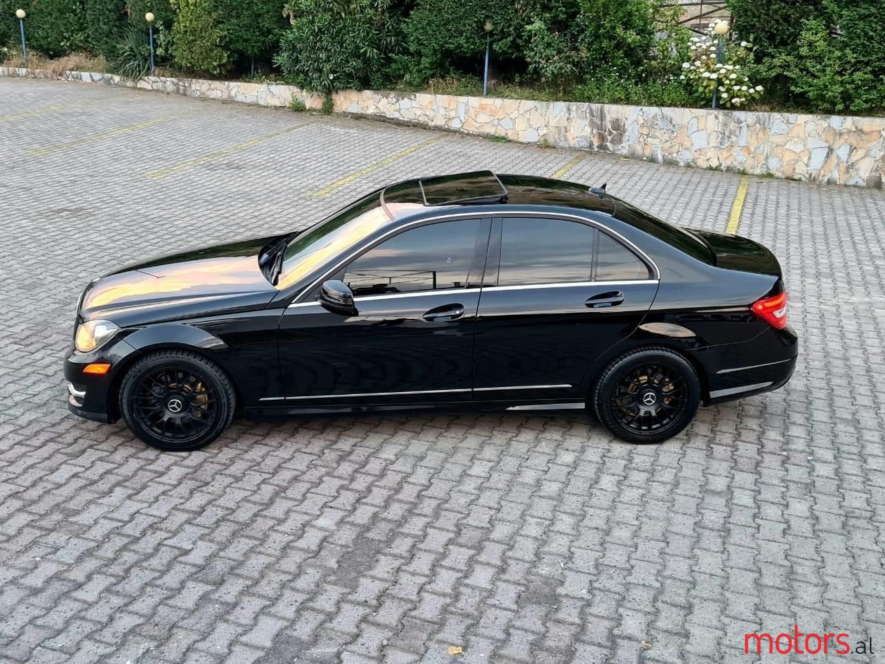 2014' Mercedes-Benz 350 photo #2