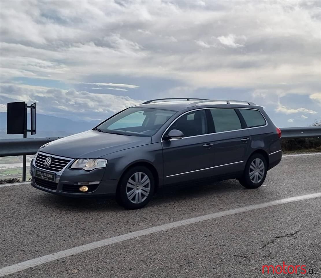 2008' Volkswagen Passat photo #1