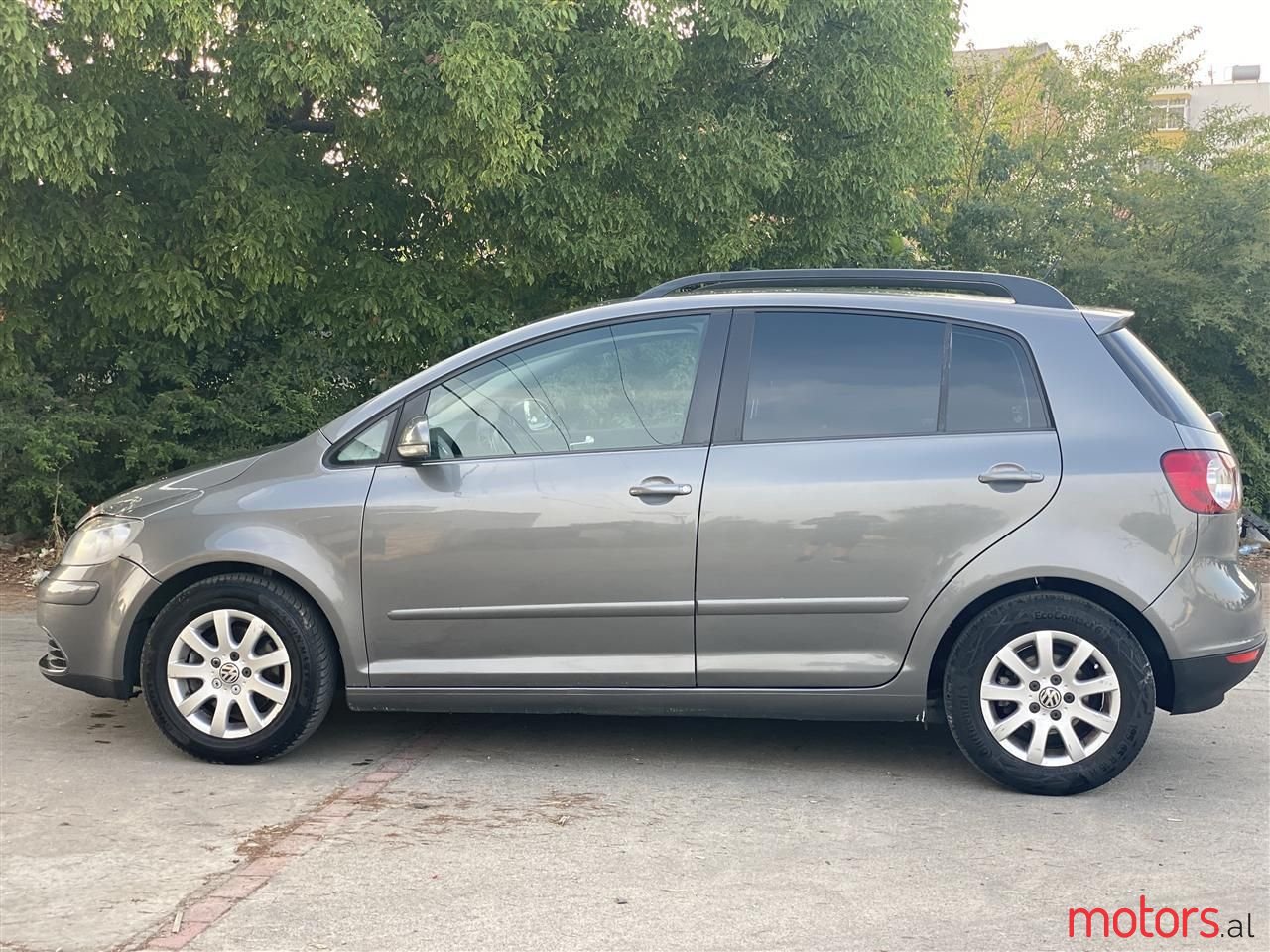 2008' Volkswagen Golf Plus photo #2