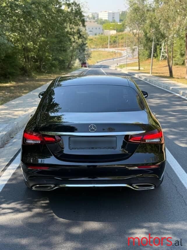 2018' Mercedes-Benz 220 photo #3