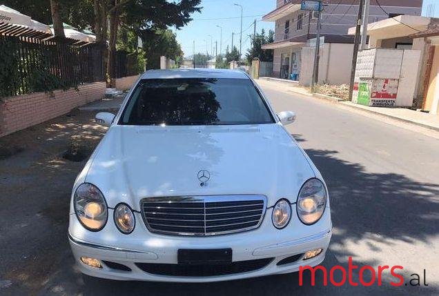 2006' Mercedes-Benz E-Class photo #2