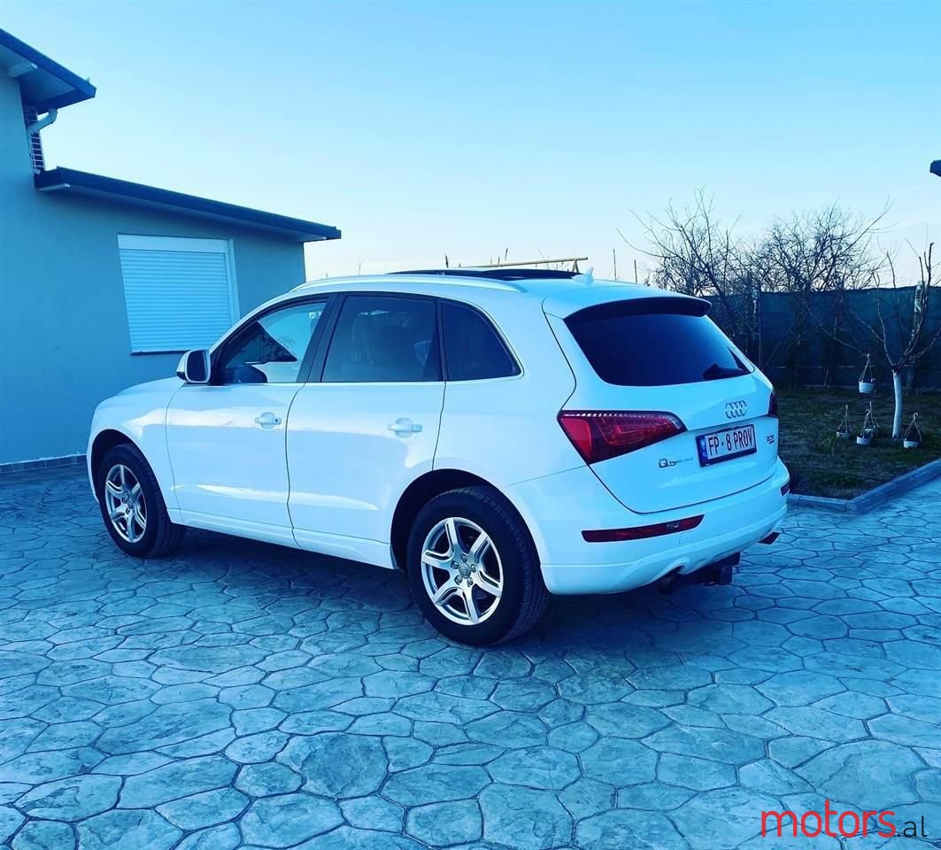 2012' Audi Q5 photo #5