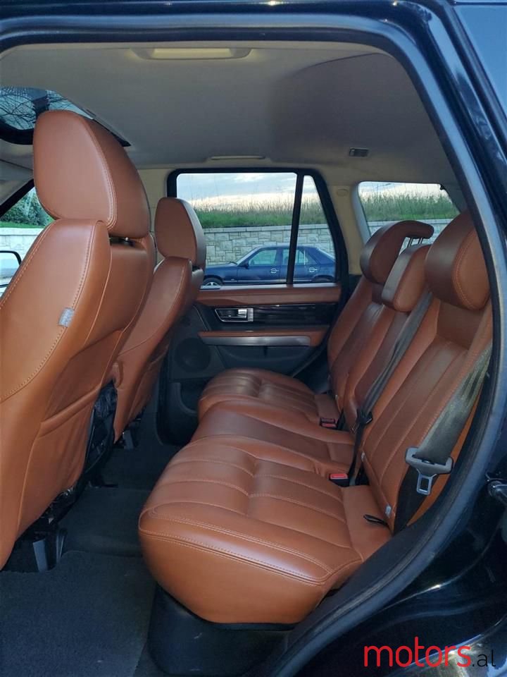 2011' Land Rover Range Rover Sport photo #4