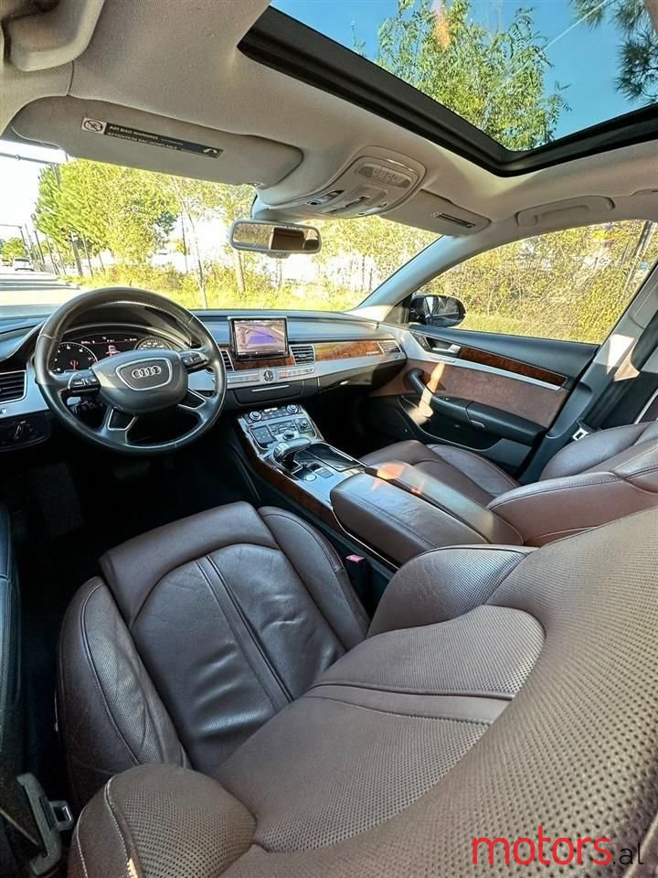 2012' Audi A8 photo #4