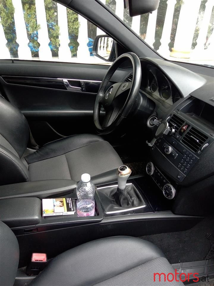 2008' Mercedes-Benz 220 photo #6