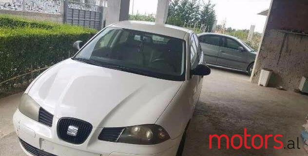 2004' SEAT Ibiza photo #1