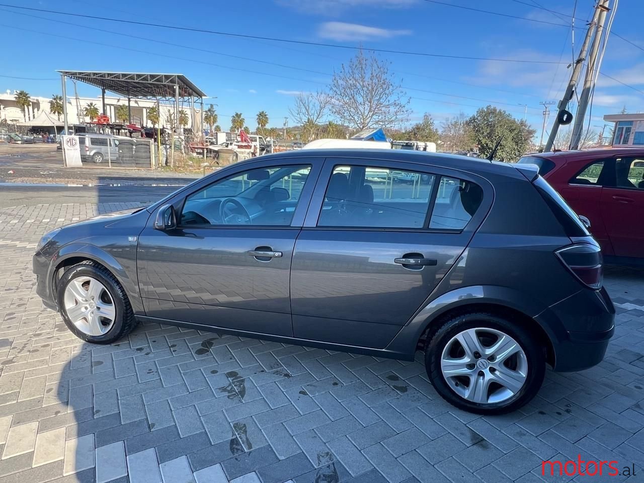 2010' Opel Astra photo #6