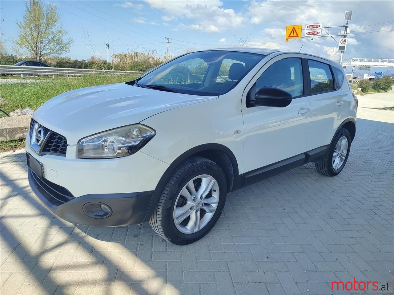 2011' Nissan Qashqai photo #3