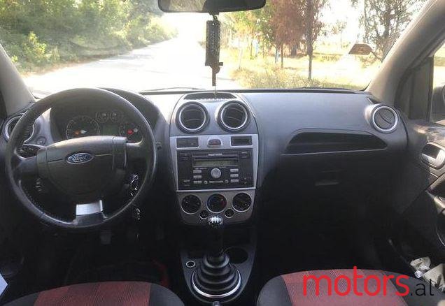 2006' Ford Fiesta photo #1