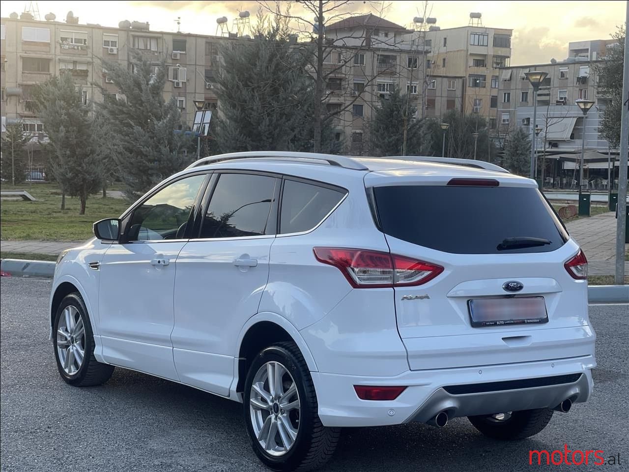 2014' Ford Kuga photo #5