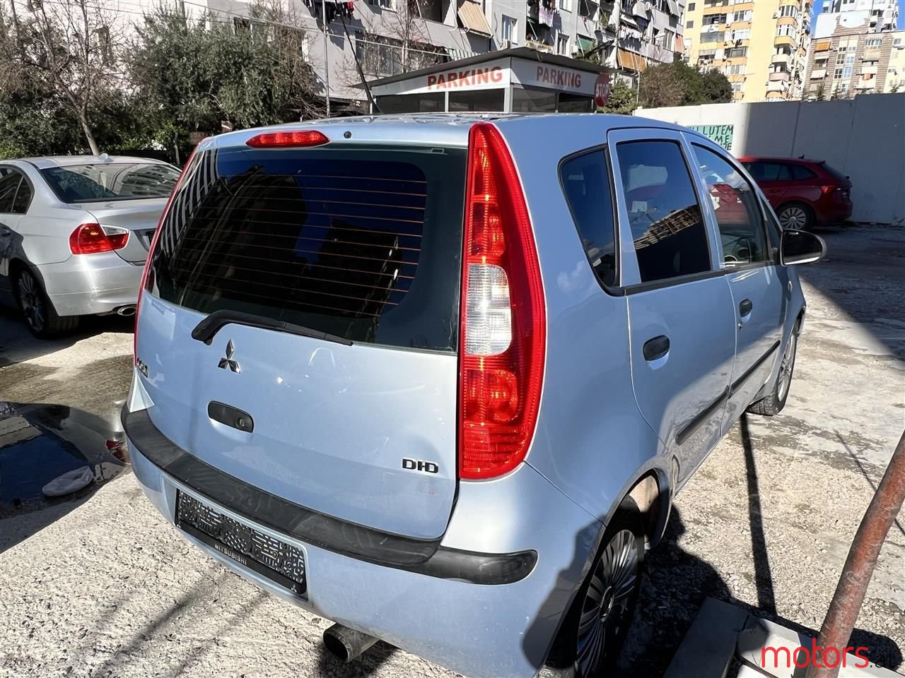 2004' Mitsubishi Colt photo #4