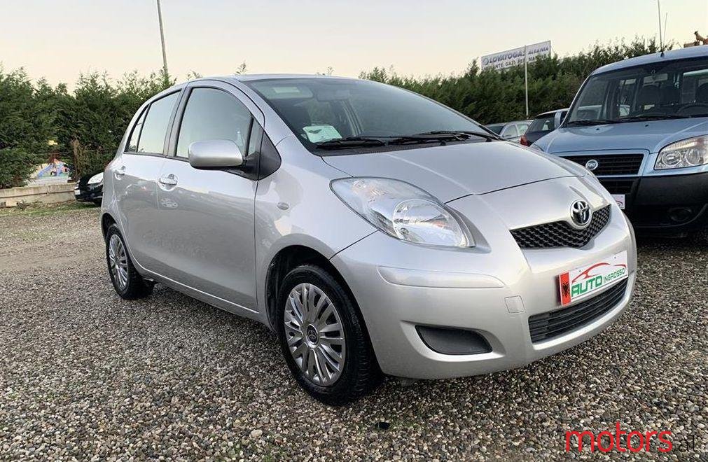 2010' Toyota Yaris photo #1