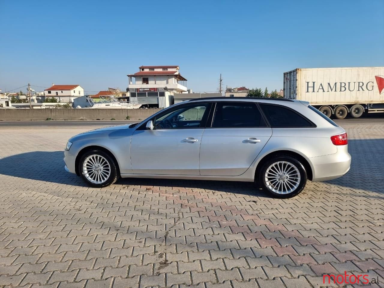 2014' Audi A4 photo #5