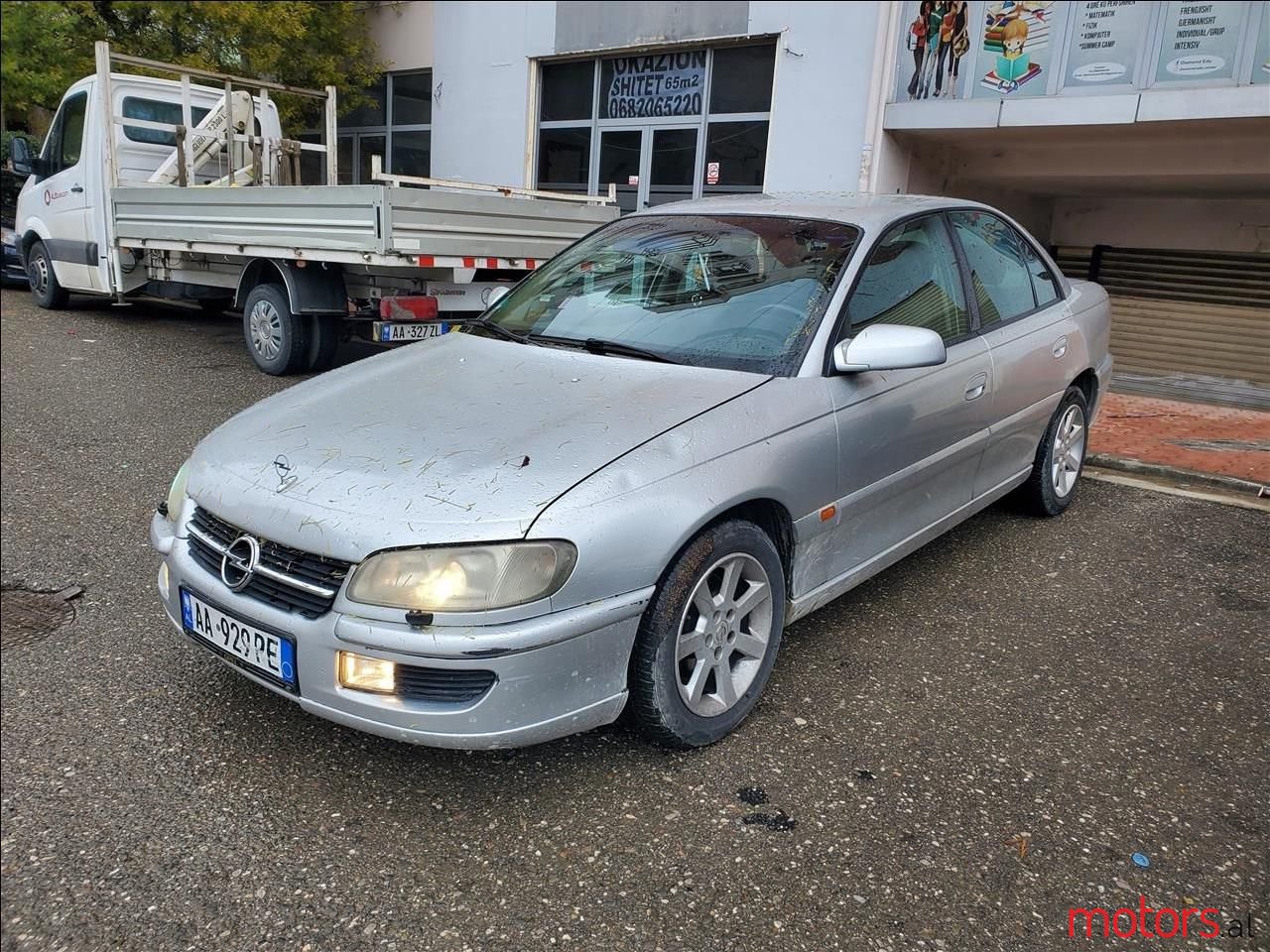 2002' Opel Omega photo #1