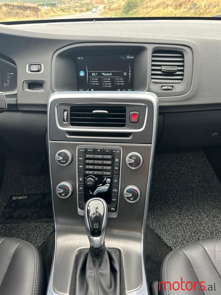 2016' Volvo S60 photo #2