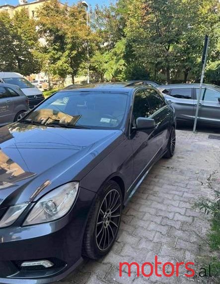 2009' Mercedes-Benz E 350 photo #4