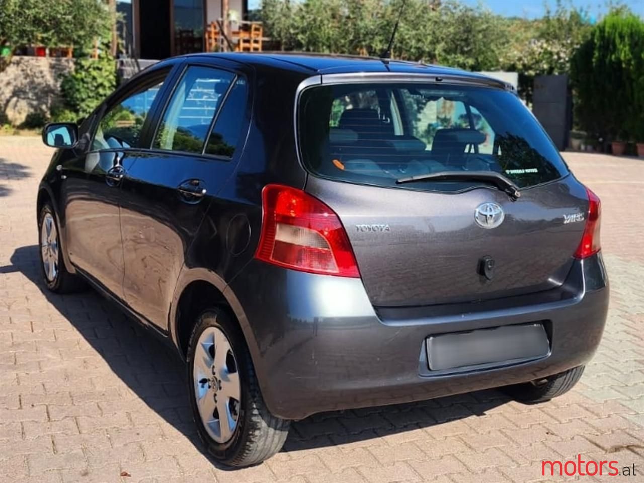 2009' Toyota Yaris photo #6