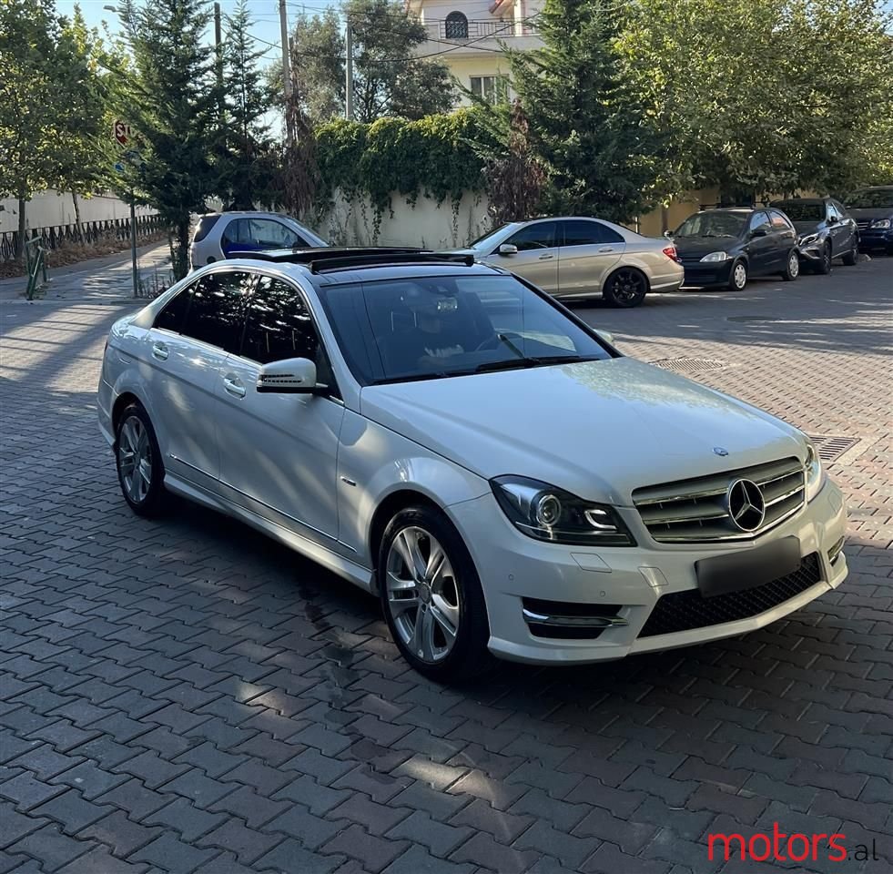 2012' Mercedes-Benz C 220 photo #1