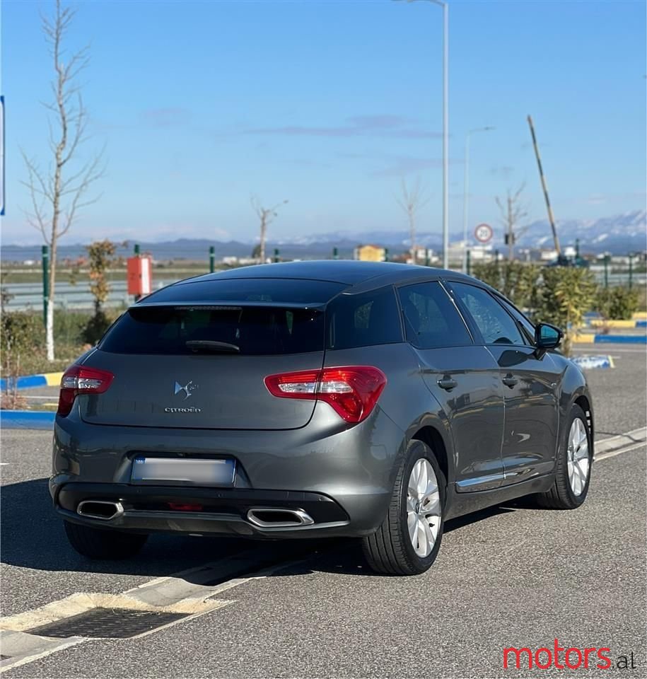 2014' Citroen DS5 photo #4