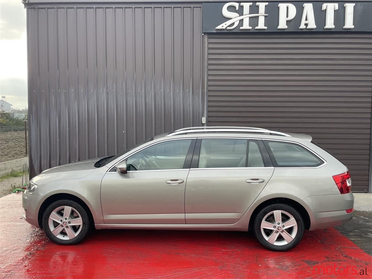 2016' Skoda Octavia photo #5