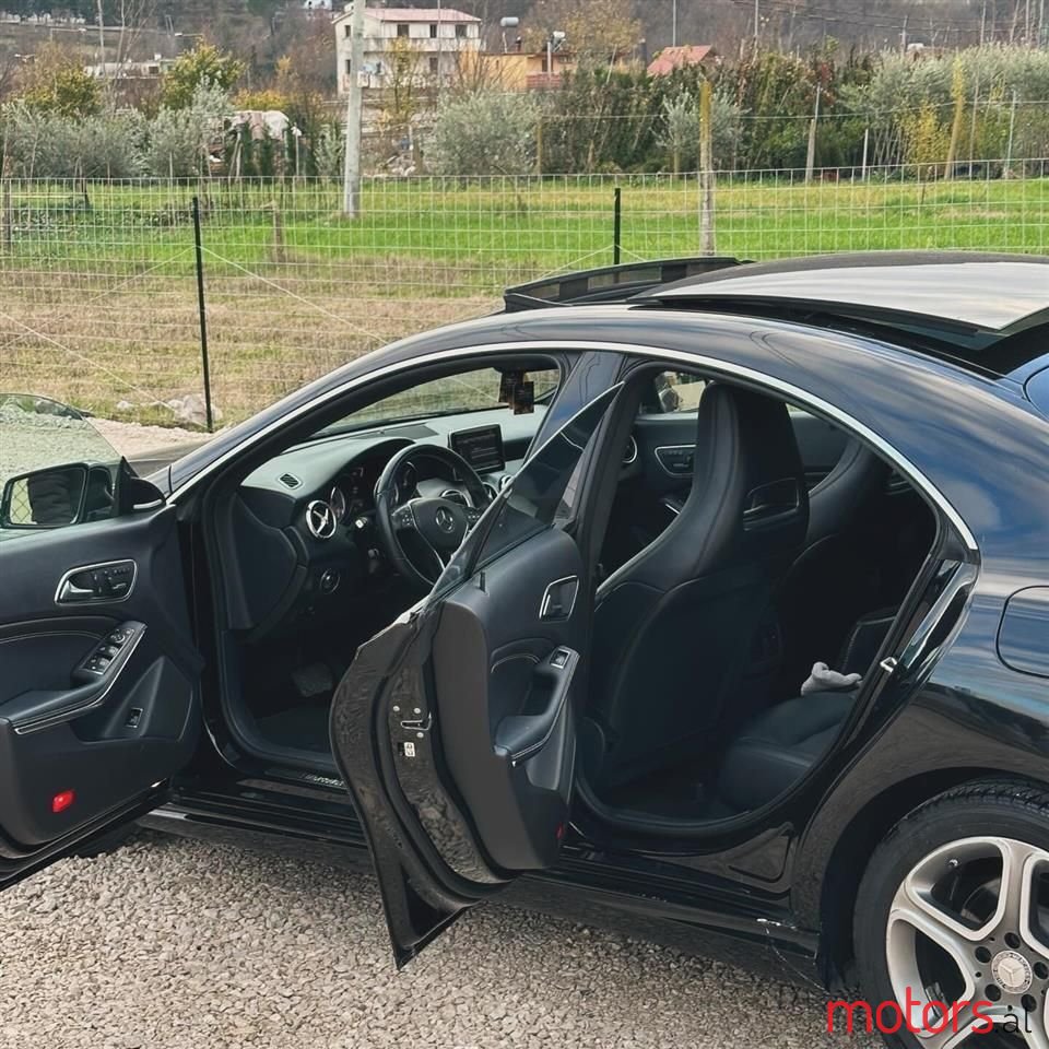 2014' Mercedes-Benz CLA 250 photo #5