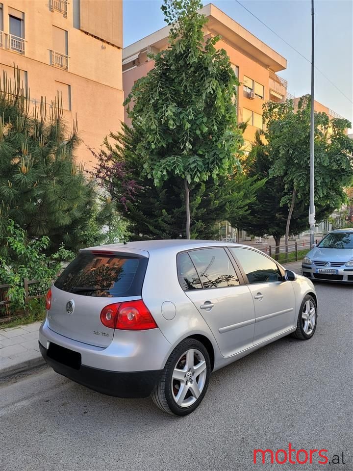 2008' Volkswagen Golf photo #6
