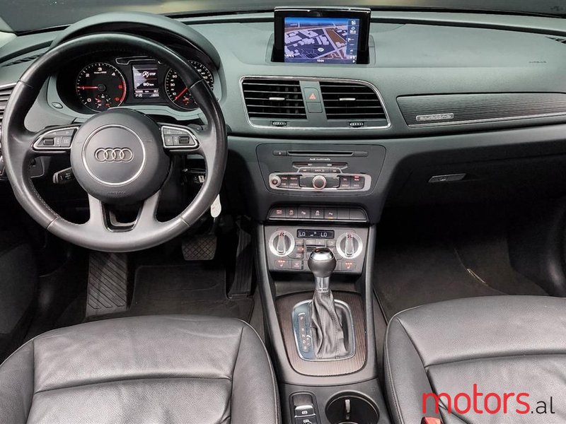 2012' Audi Q3 photo #2